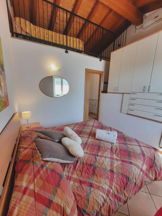 Esmera Appartement *